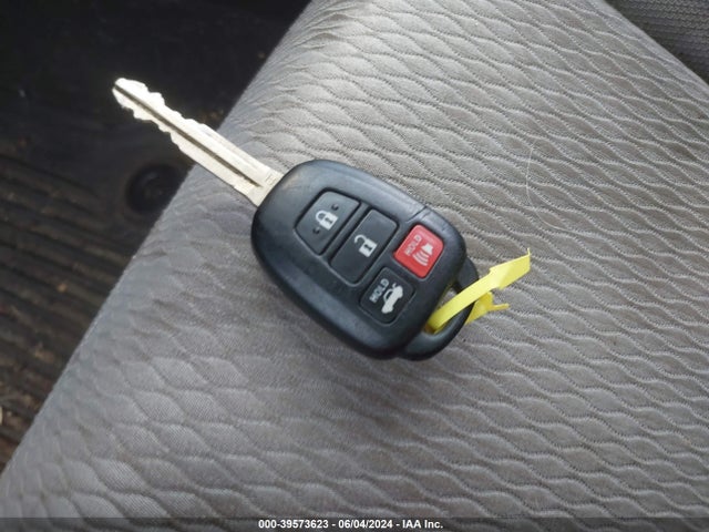 Toyota Corolla Le Eco 2016 5YFBPRHEXGP368615 Image 11