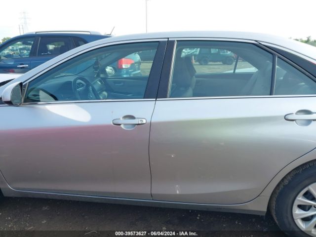 4T1BD1FK6HU222103 Toyota Camry Hybrid Le