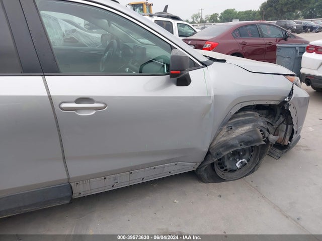 Toyota RAV4 LE 2020 2T3H1RFV1LC065447 Image 18