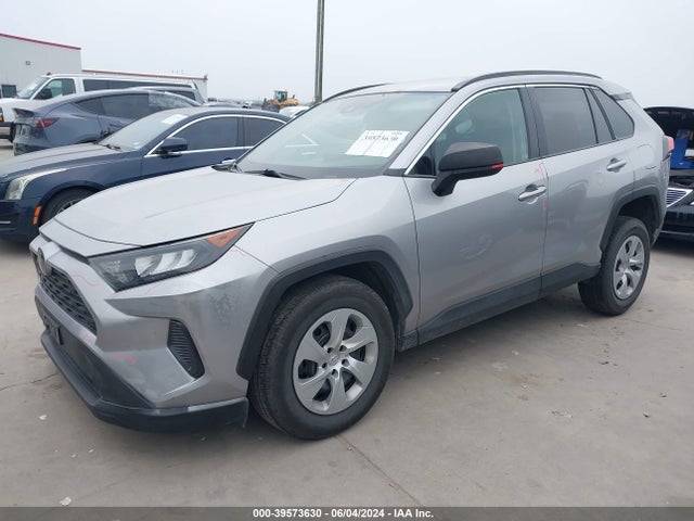 Toyota RAV4 LE 2020 2T3H1RFV1LC065447 Image 2