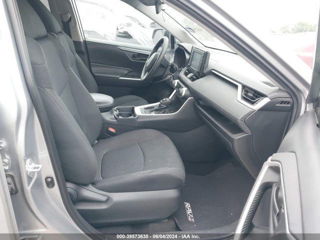 Toyota RAV4 LE 2020 2T3H1RFV1LC065447 Image 5