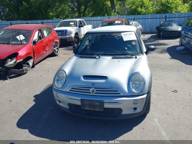 2004 MINI COOPER S WMWRE33454TD78537 Photo 5