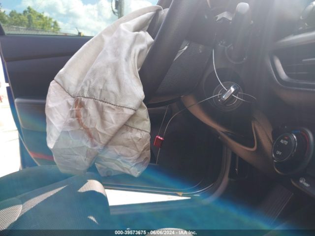 3KPF24AD7KE113841 KIA Forte Lxs