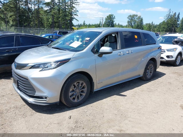 Toyota SIENNA XLE 2021 5TDYSKFC8MS039495 Image 2