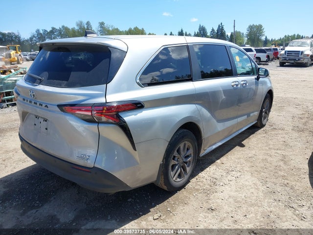 Toyota SIENNA XLE 2021 5TDYSKFC8MS039495 Image 4