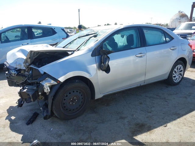 Toyota COROLLA LE 2019 5YFBURHE5KP896788 Image 2