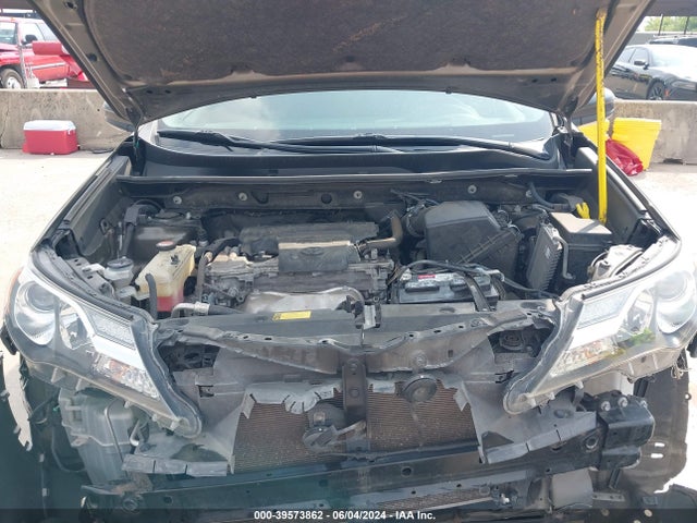 Toyota RAV4 LE 2015 JTMBFREV4FD134480 Image 10