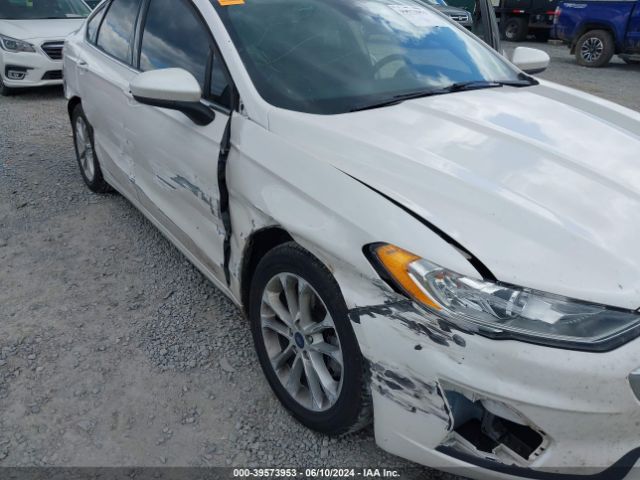 3FA6P0HD3LR143256 Ford FUSION SE