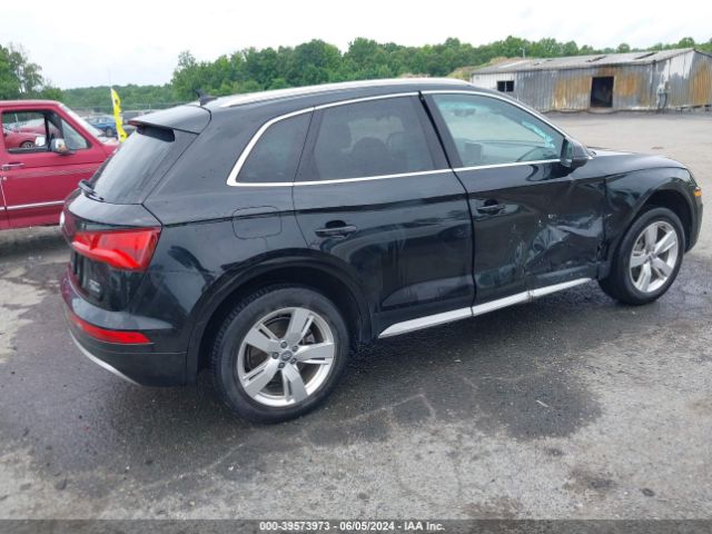 WA1BNAFY4J2063647 Audi Q5 2.0t Premium/2.0t Tech Premium