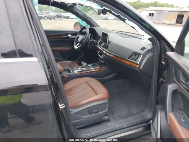 WA1BNAFY4J2063647 Audi Q5 2.0t Premium/2.0t Tech Premium