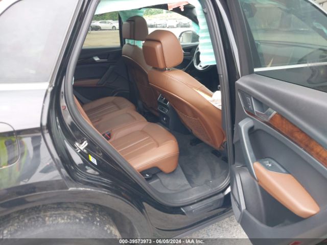 WA1BNAFY4J2063647 Audi Q5 2.0t Premium/2.0t Tech Premium