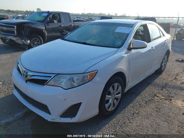 Toyota CAMRY LE 2014 4T1BF1FK9EU853319 Image 2