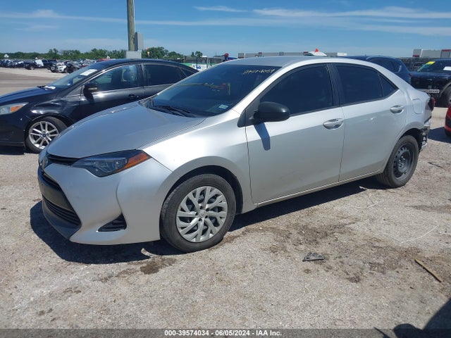 Toyota COROLLA LE 2019 5YFBURHE1KP857101 Image 2