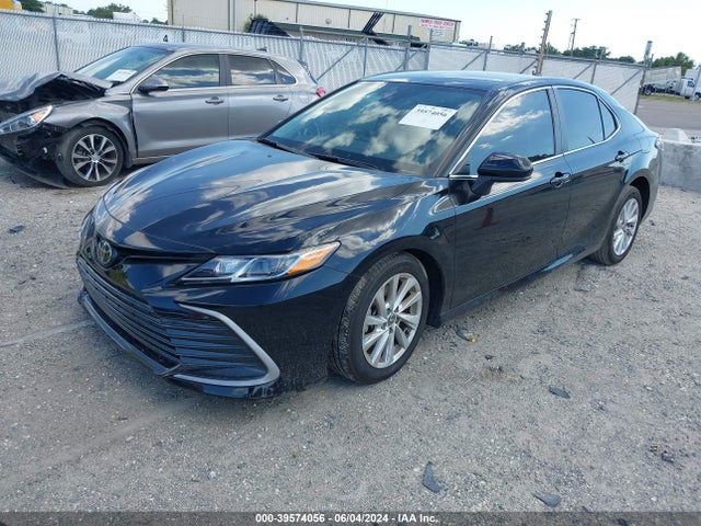 Toyota CAMRY LE 2023 4T1C11AK2PU144339 Image 2