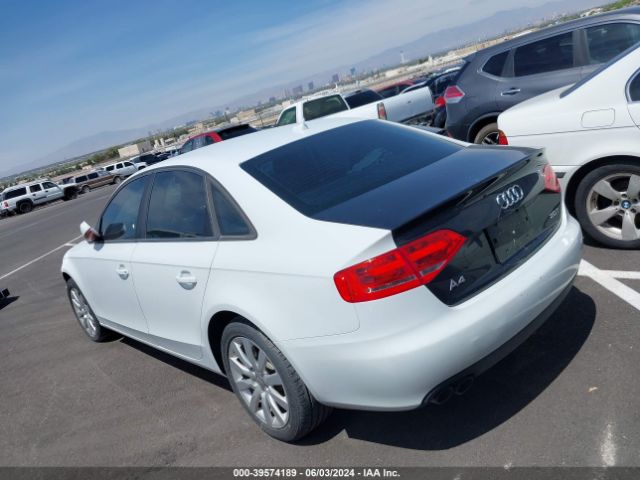 2012 AUDI A4 WAUAFAFLXCN017810 Photo 2