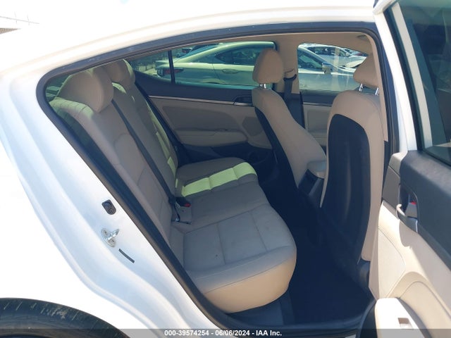 Hyundai ELANTRA SEL 2018 5NPD84LF5JH365053 Image 8