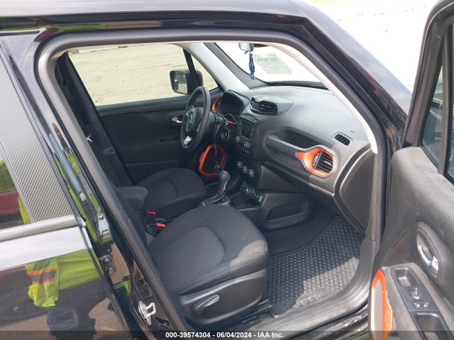 ZACCJBAB9JPH35075 Jeep Renegade Upland Edition 4x4