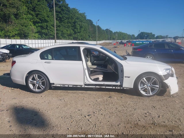 BMW 750li Xdrive 2015 WBAYF8C50FD654728 Image 14
