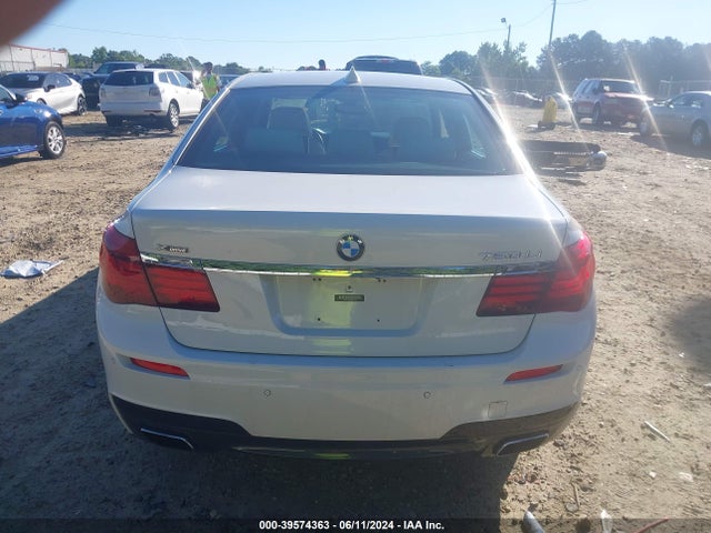BMW 750li Xdrive 2015 WBAYF8C50FD654728 Image 17