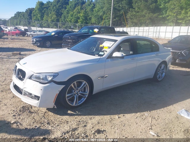 BMW 750li Xdrive 2015 WBAYF8C50FD654728 Image 2
