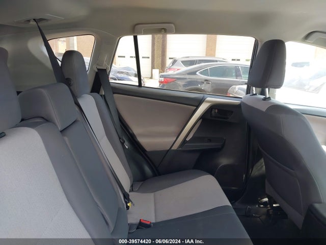 Toyota RAV4 LE 2015 2T3BFREVXFW316946 Image 8