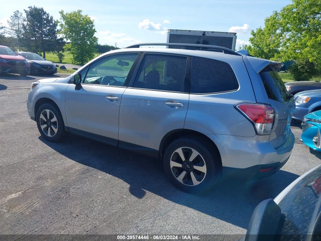 Subaru Forester 2.5i Premium 2017 JF2SJAGC4HH500527 Image 3
