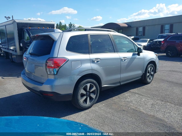 Subaru Forester 2.5i Premium 2017 JF2SJAGC4HH500527 Image 4