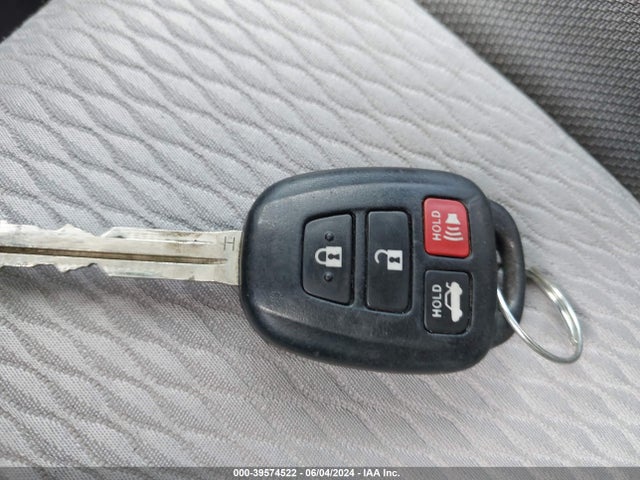 Toyota COROLLA LE 2019 5YFBURHE3KP926239 Image 11