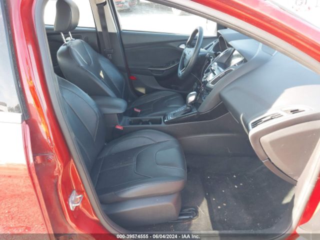 1FADP3N21JL326498 Ford Focus Titanium