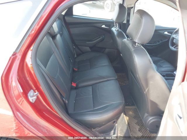 1FADP3N21JL326498 Ford Focus Titanium