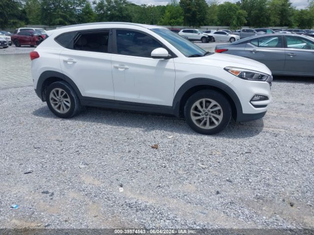 KM8J33A46GU161448 Hyundai TUCSON SE