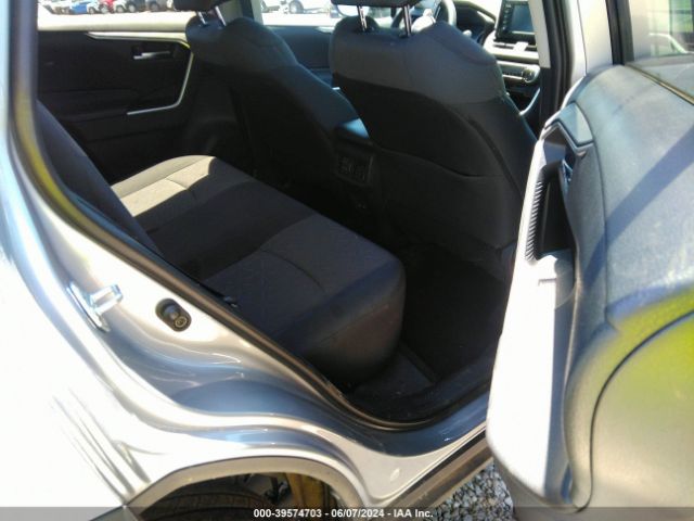 2T3P1RFV0KC027895 Toyota Rav4 Xle