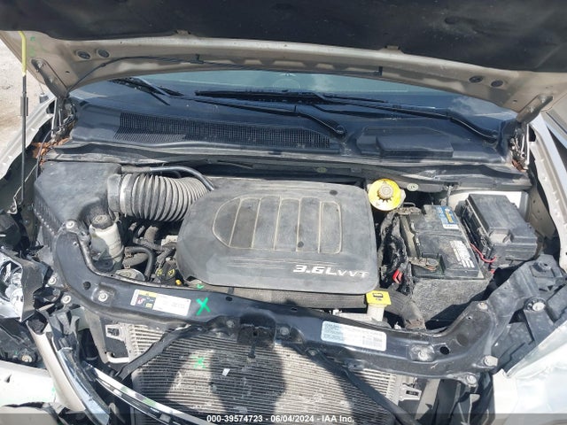 2C4RC1BG8ER286238 Chrysler Town & Country Touring