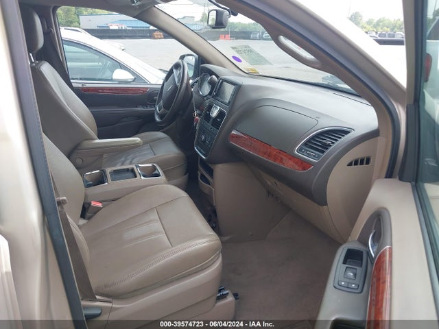 2C4RC1BG8ER286238 Chrysler Town & Country Touring