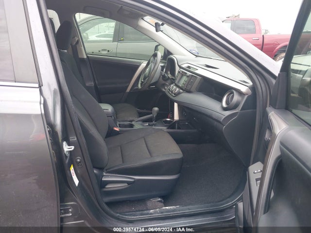 Toyota RAV4 LE 2018 JTMZFREV0JJ201102 Image 5