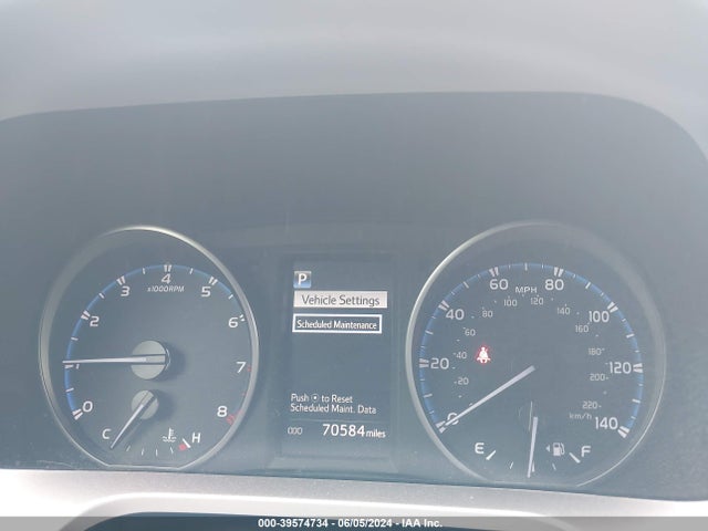 Toyota RAV4 LE 2018 JTMZFREV0JJ201102 Image 7