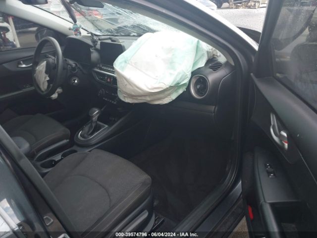3KPF24AD4KE106734 KIA FORTE FE