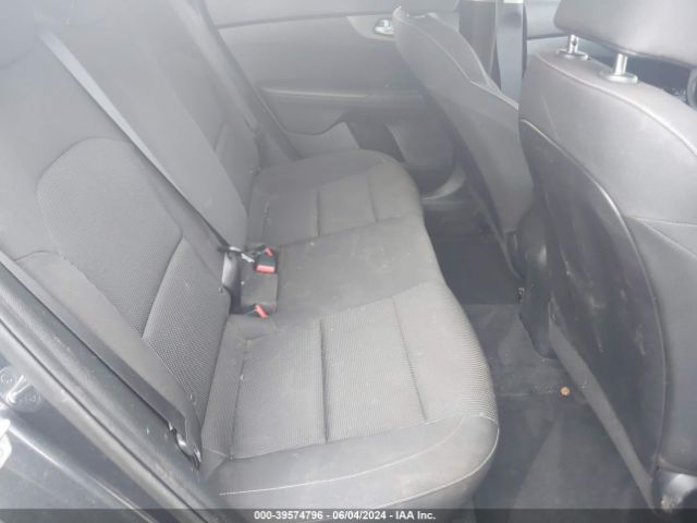3KPF24AD4KE106734 KIA FORTE FE