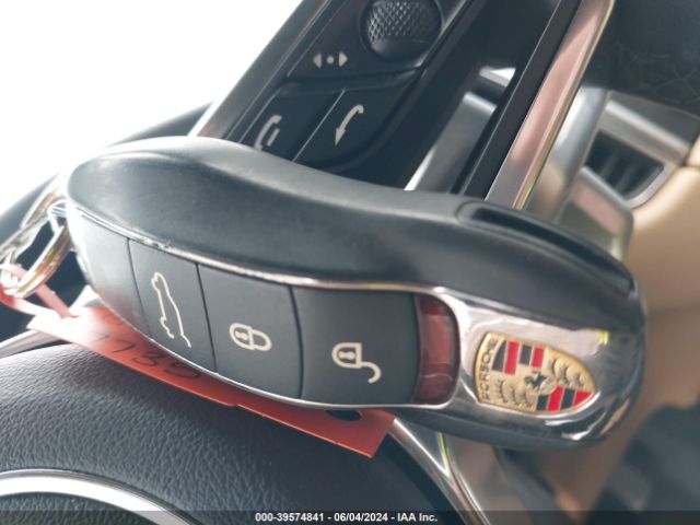 WP1AA2A59JLB09126 Porsche Macan Sport Edition