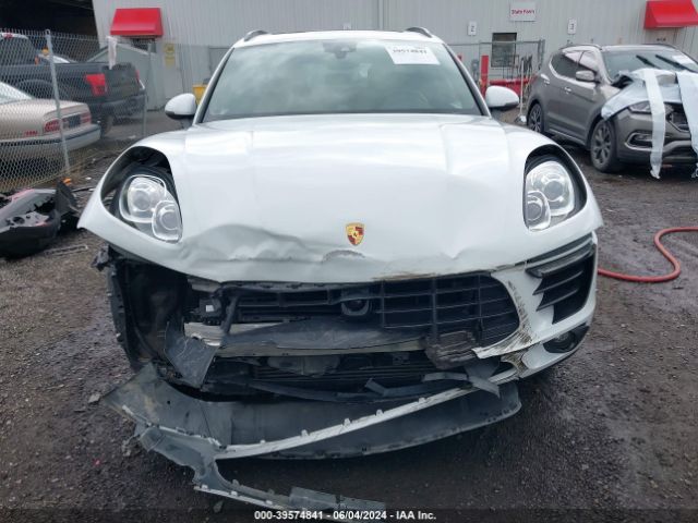 WP1AA2A59JLB09126 Porsche Macan Sport Edition
