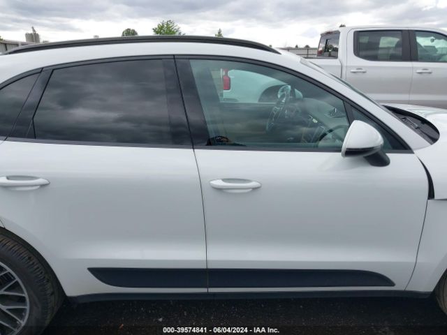 WP1AA2A59JLB09126 Porsche Macan Sport Edition