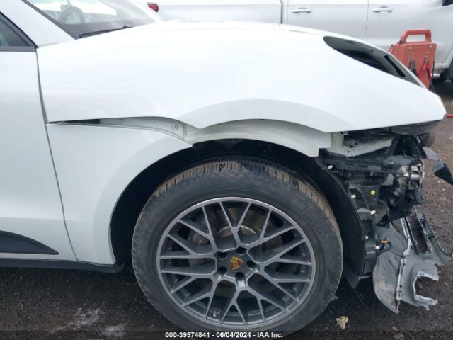 WP1AA2A59JLB09126 Porsche Macan Sport Edition