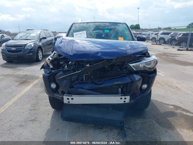 Toyota 4RUNNER SR5 2018 JTEBU5JR2J5483336 Image 12