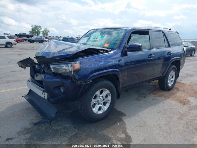 Toyota 4RUNNER SR5 2018 JTEBU5JR2J5483336 Image 2