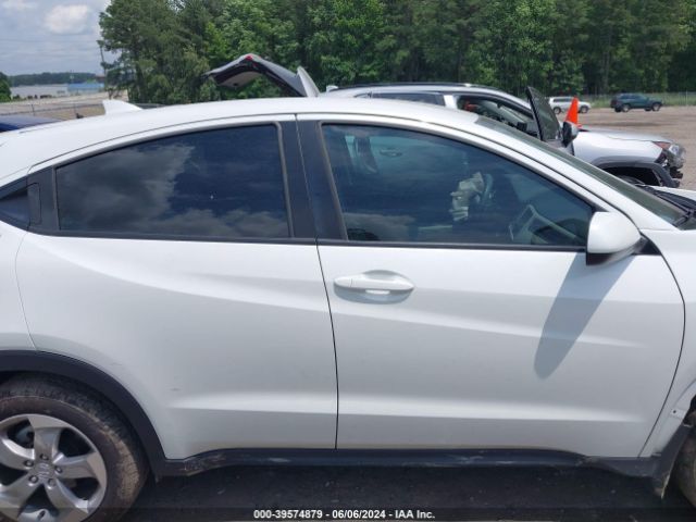 3CZRU6H31NM773958 Honda Hr-v Awd Lx