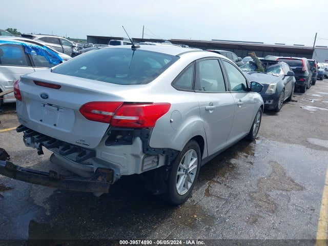 Ford FOCUS SE 2016 1FADP3F22GL291610 Image 4
