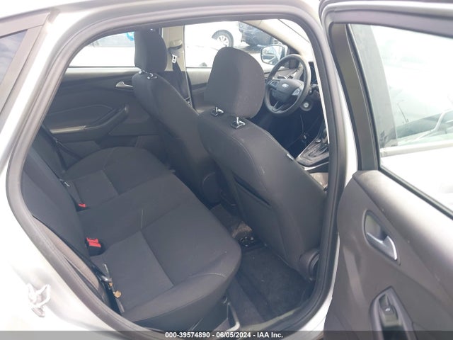 Ford FOCUS SE 2016 1FADP3F22GL291610 Image 8