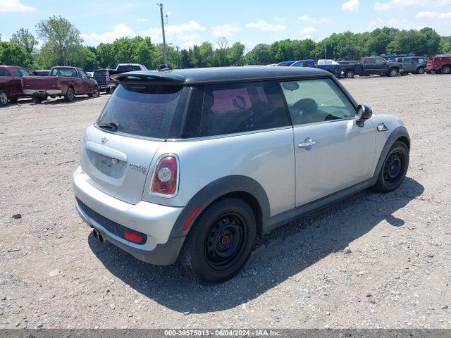 2009 MINI COOPER S WMWMF73539TW87693 Photo 3