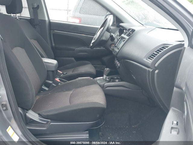 JA4AP3AU5HZ043706 Mitsubishi Outlander Sport 2.0 Le