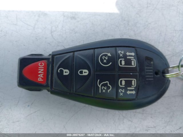 2C4RC1CG5FR561886 Chrysler Town & Country Touring-l